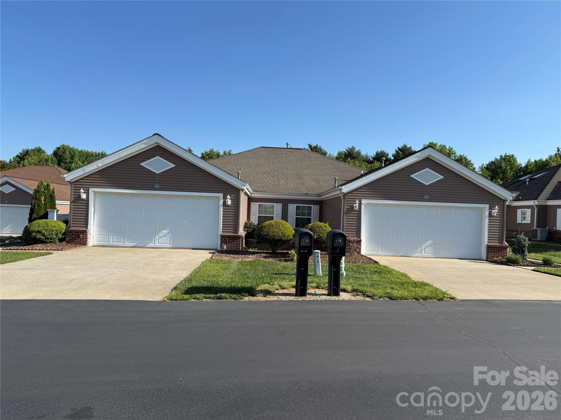 11 A Heather Way