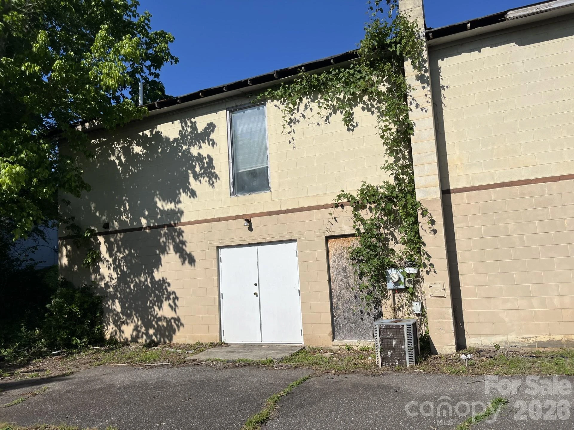 803,805 Fleming Drive - Photo 2