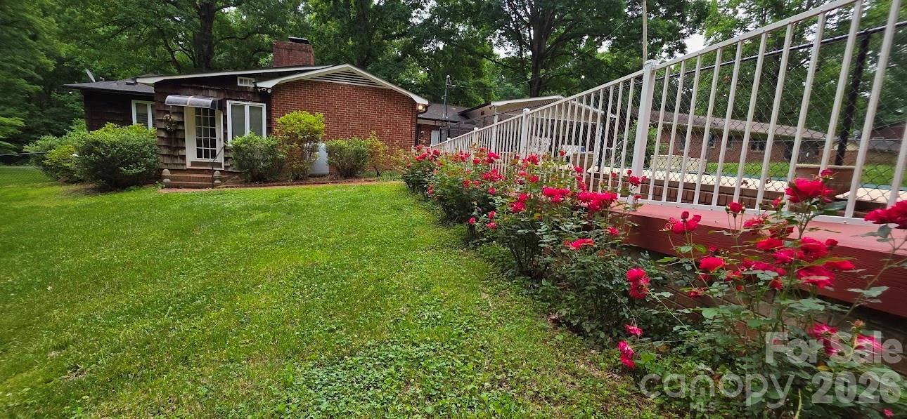 141 Brady Lane - Photo 5