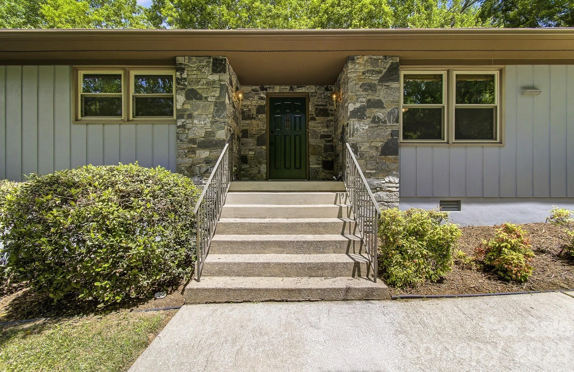 106 Muirfield Court - Photo 3