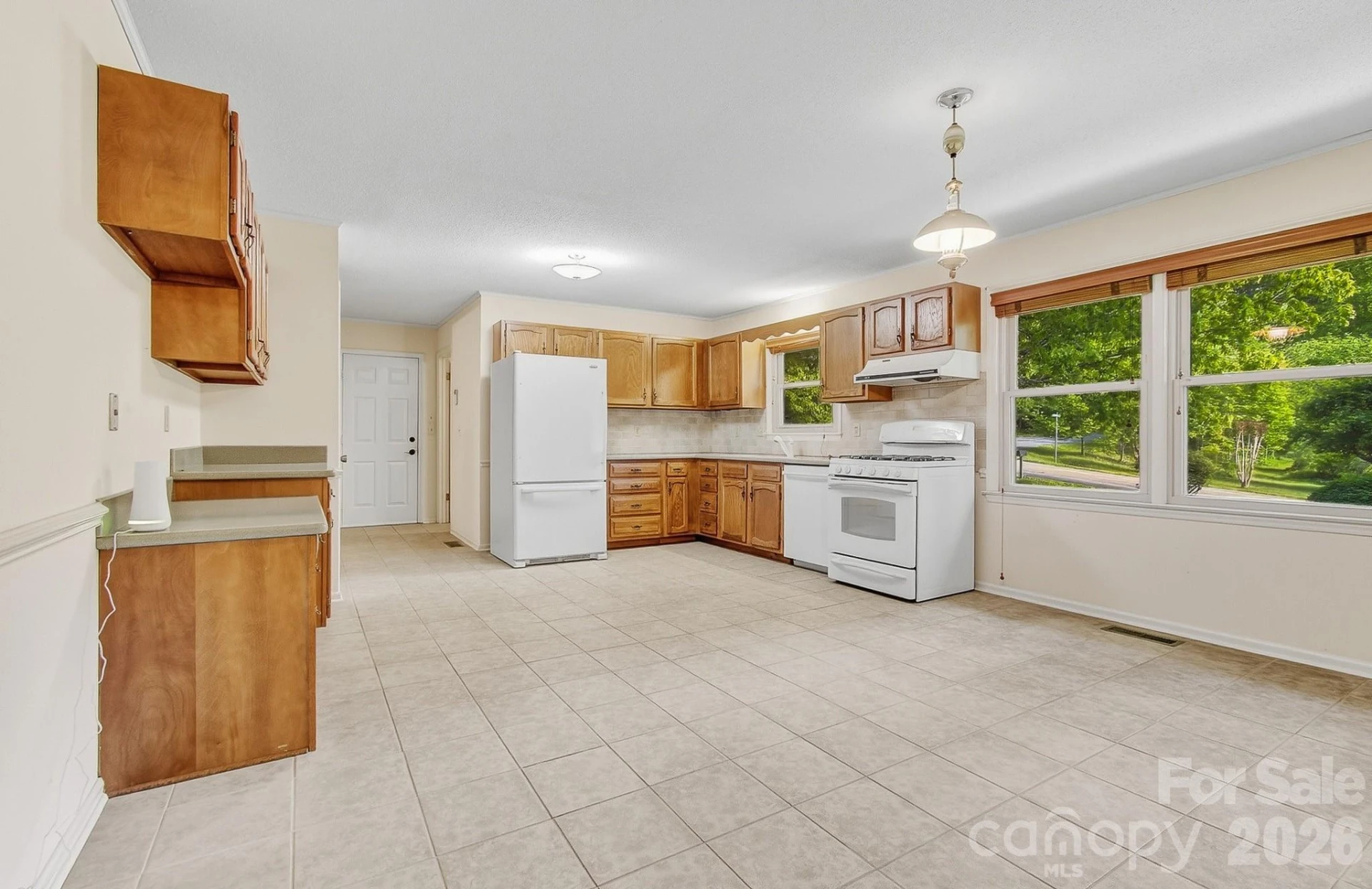 106 Muirfield Court - Photo 5