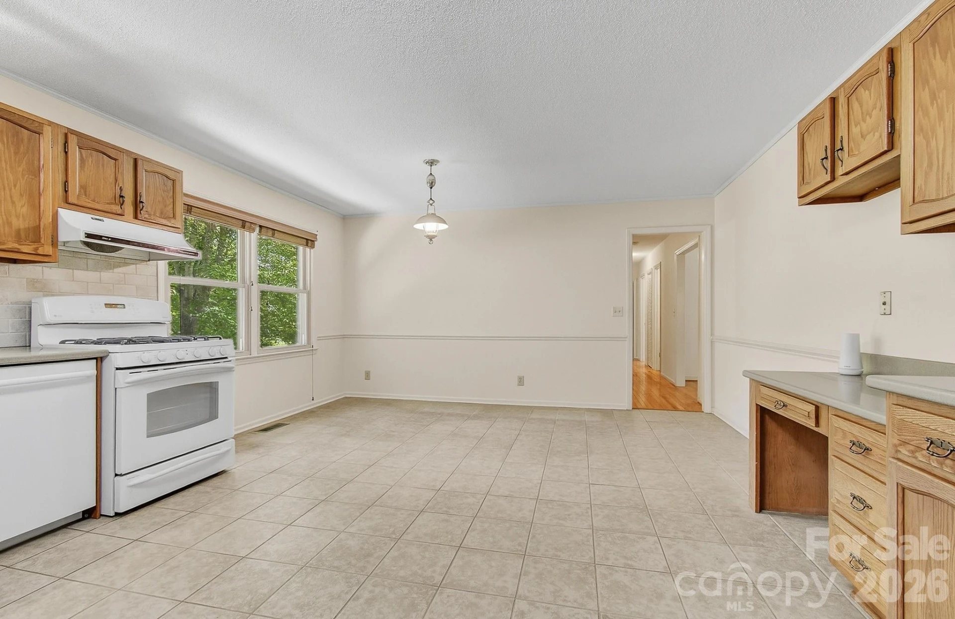 106 Muirfield Court - Photo 7