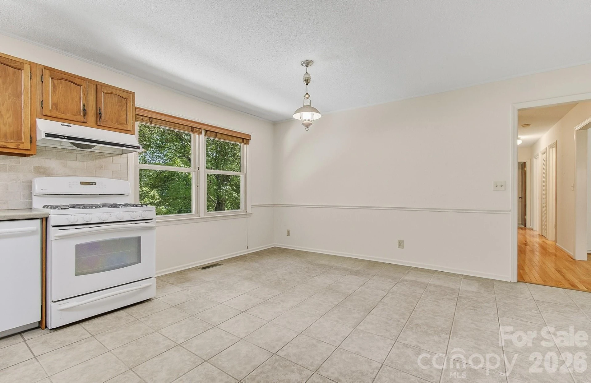 106 Muirfield Court - Photo 8