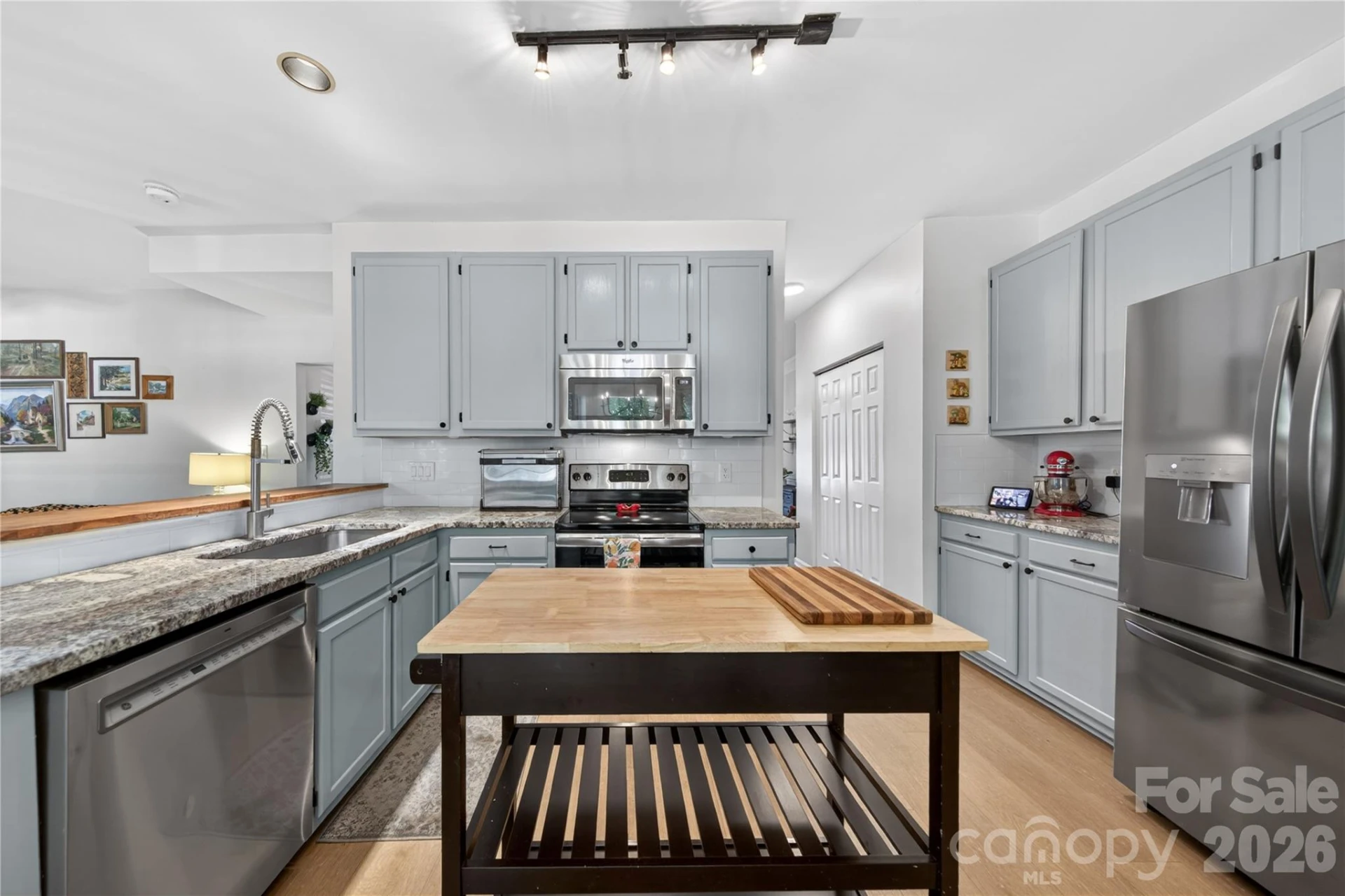 3910 Longwood Drive - Photo 6