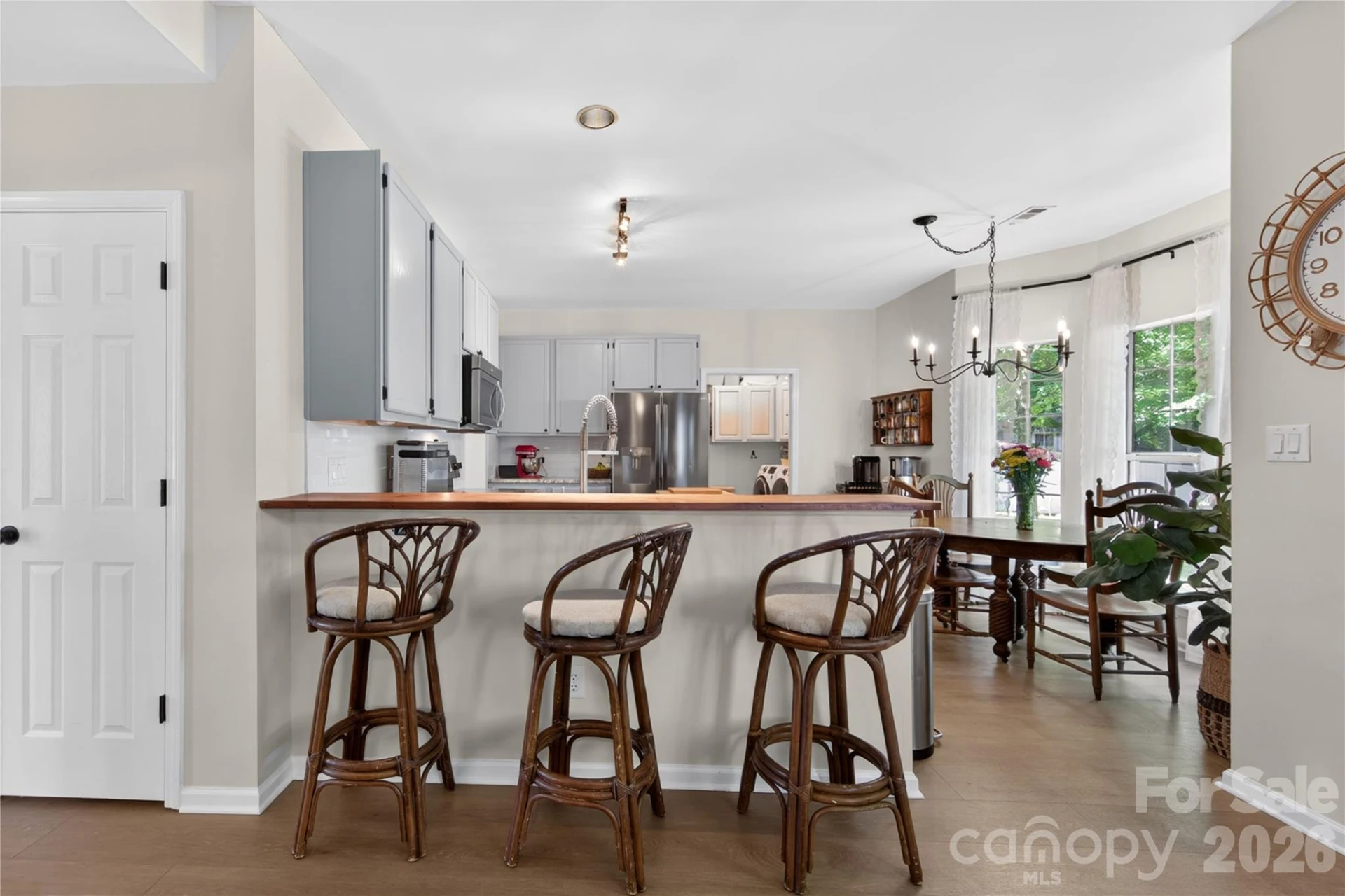 3910 Longwood Drive - Photo 7