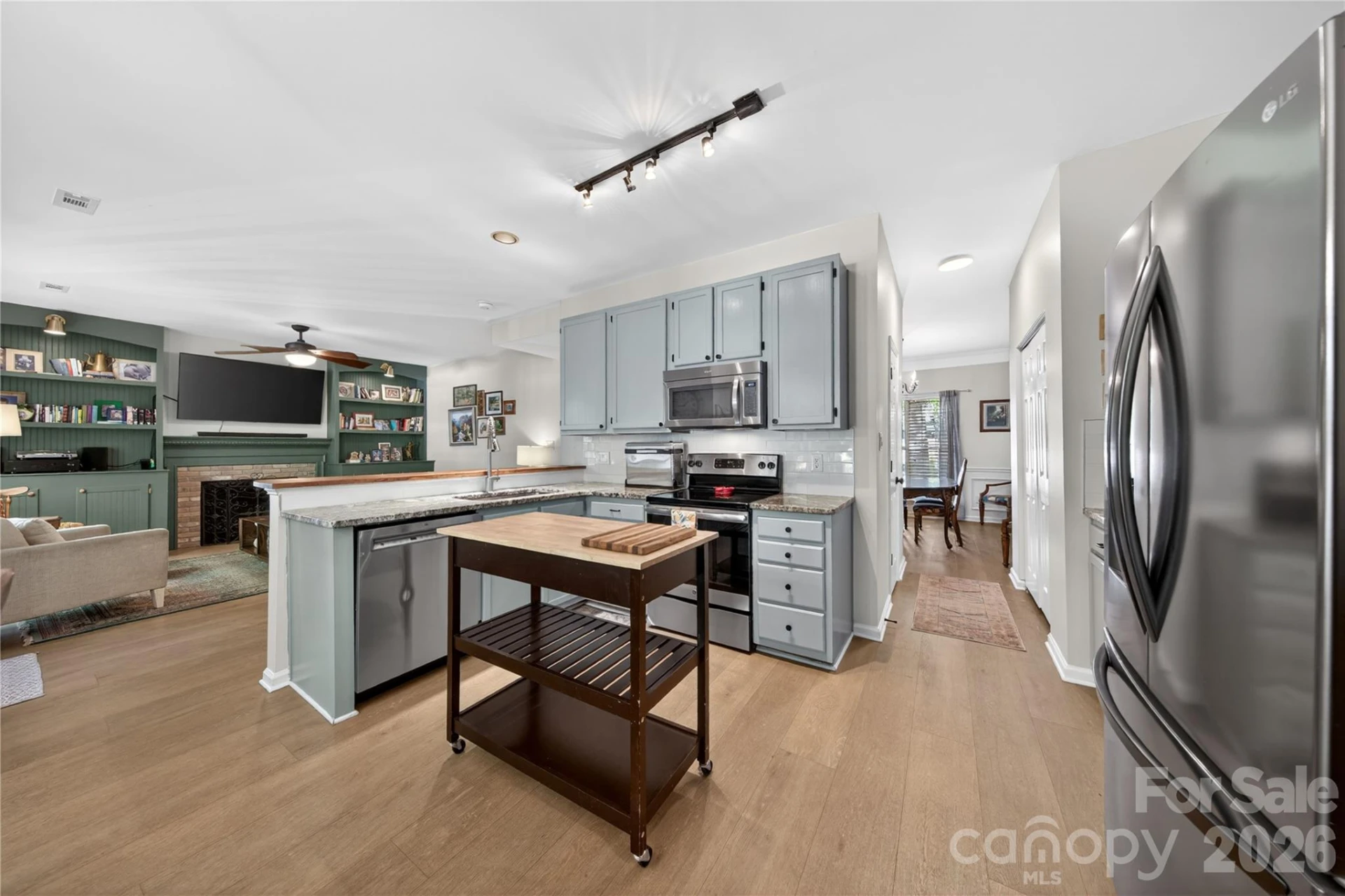 3910 Longwood Drive - Photo 8
