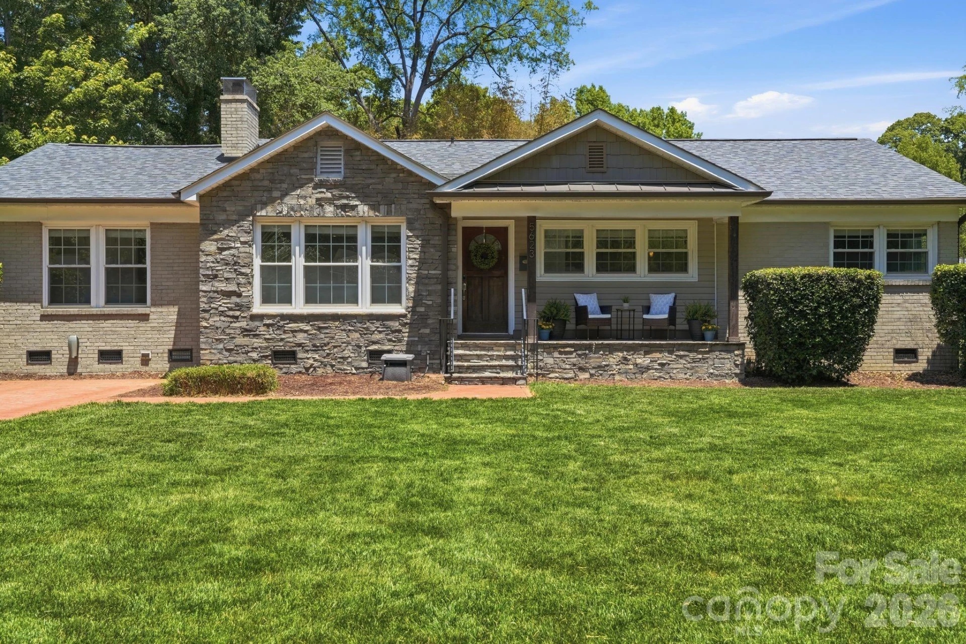 5623 Wedgewood Drive - Photo 2