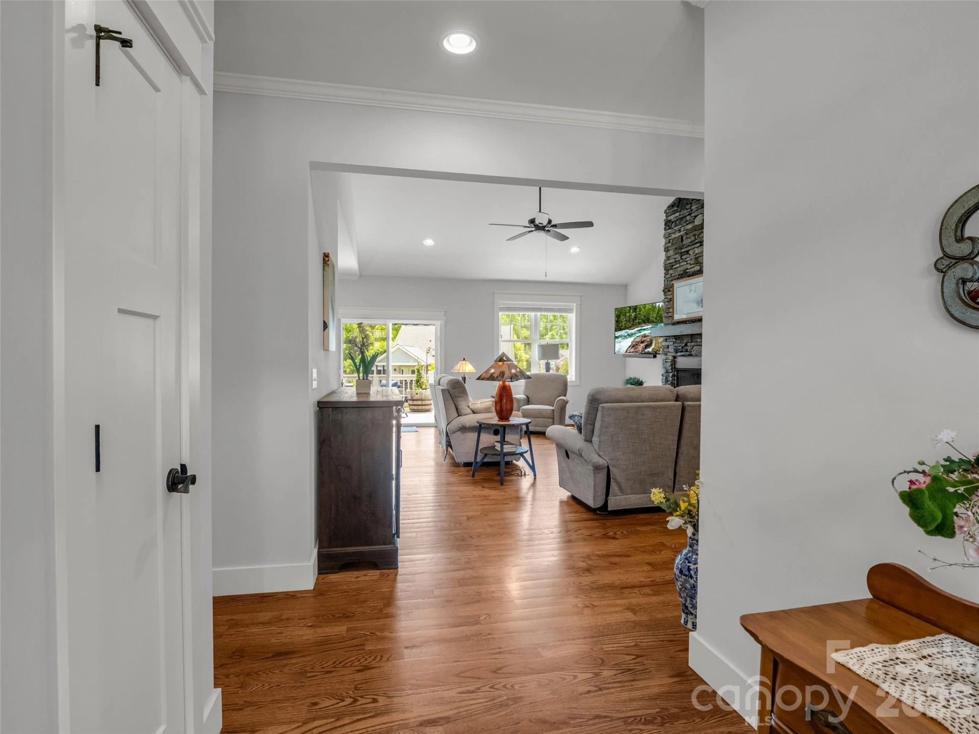 27 Spelter Street - Photo 8