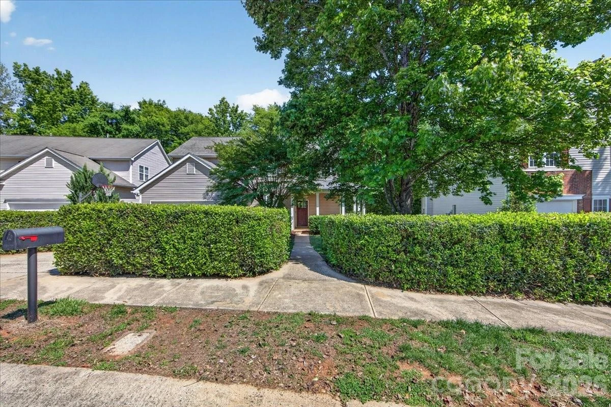 9200 Royal Highlands Court - Photo 2