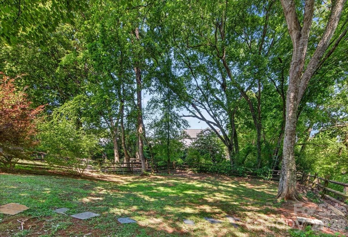 9200 Royal Highlands Court - Photo 43