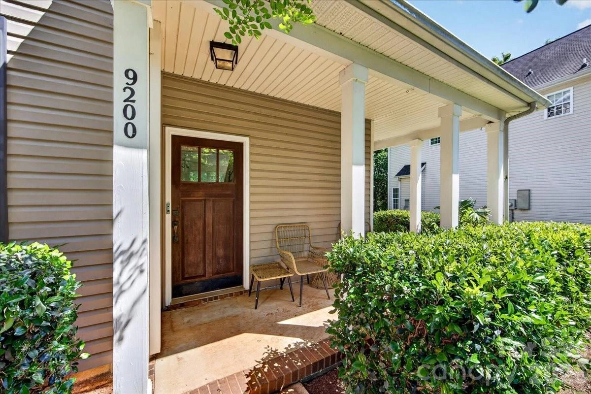 9200 Royal Highlands Court - Photo 7