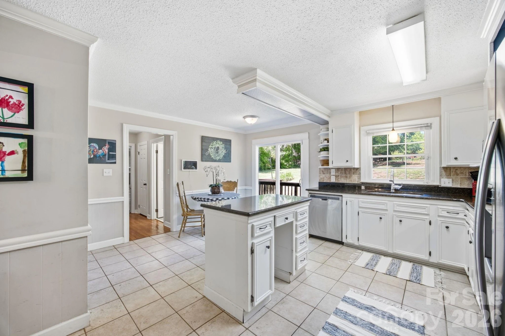 502 Camelot Drive - Photo 20