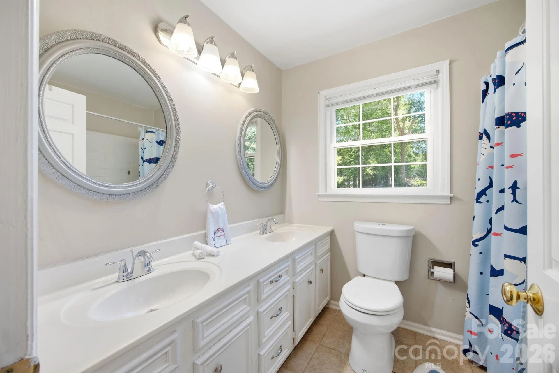 502 Camelot Drive - Photo 32