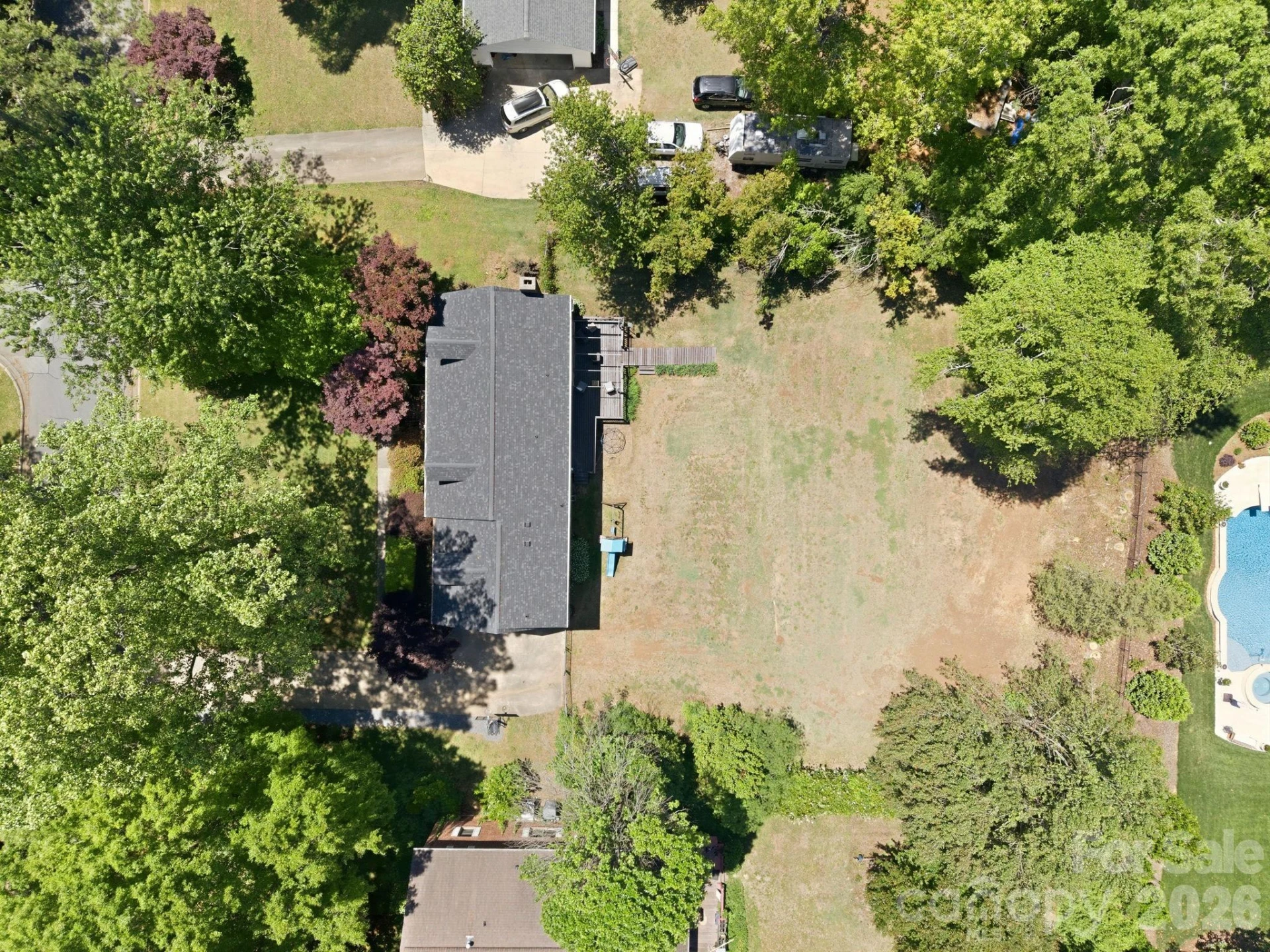 502 Camelot Drive - Photo 42