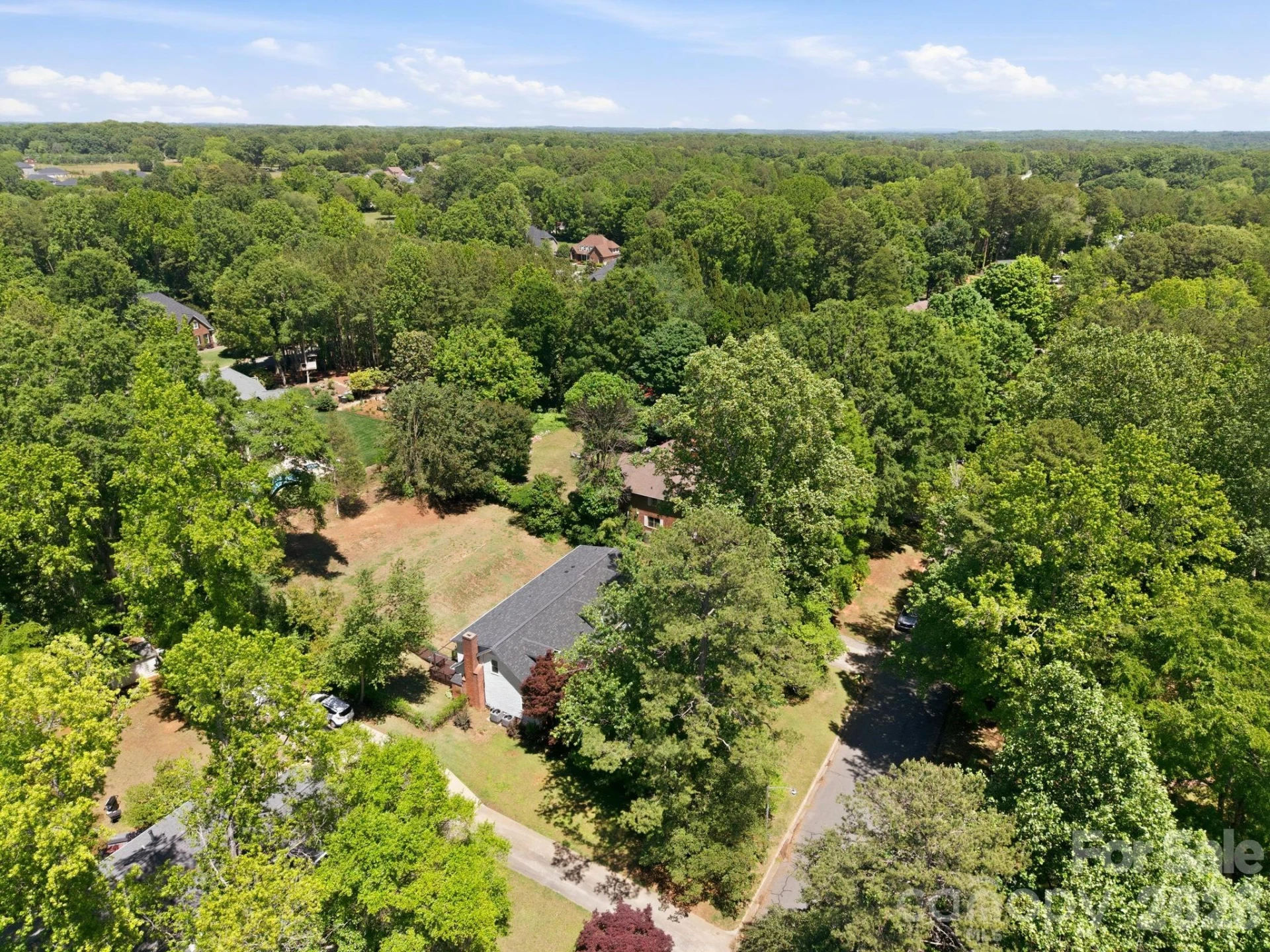 502 Camelot Drive - Photo 43