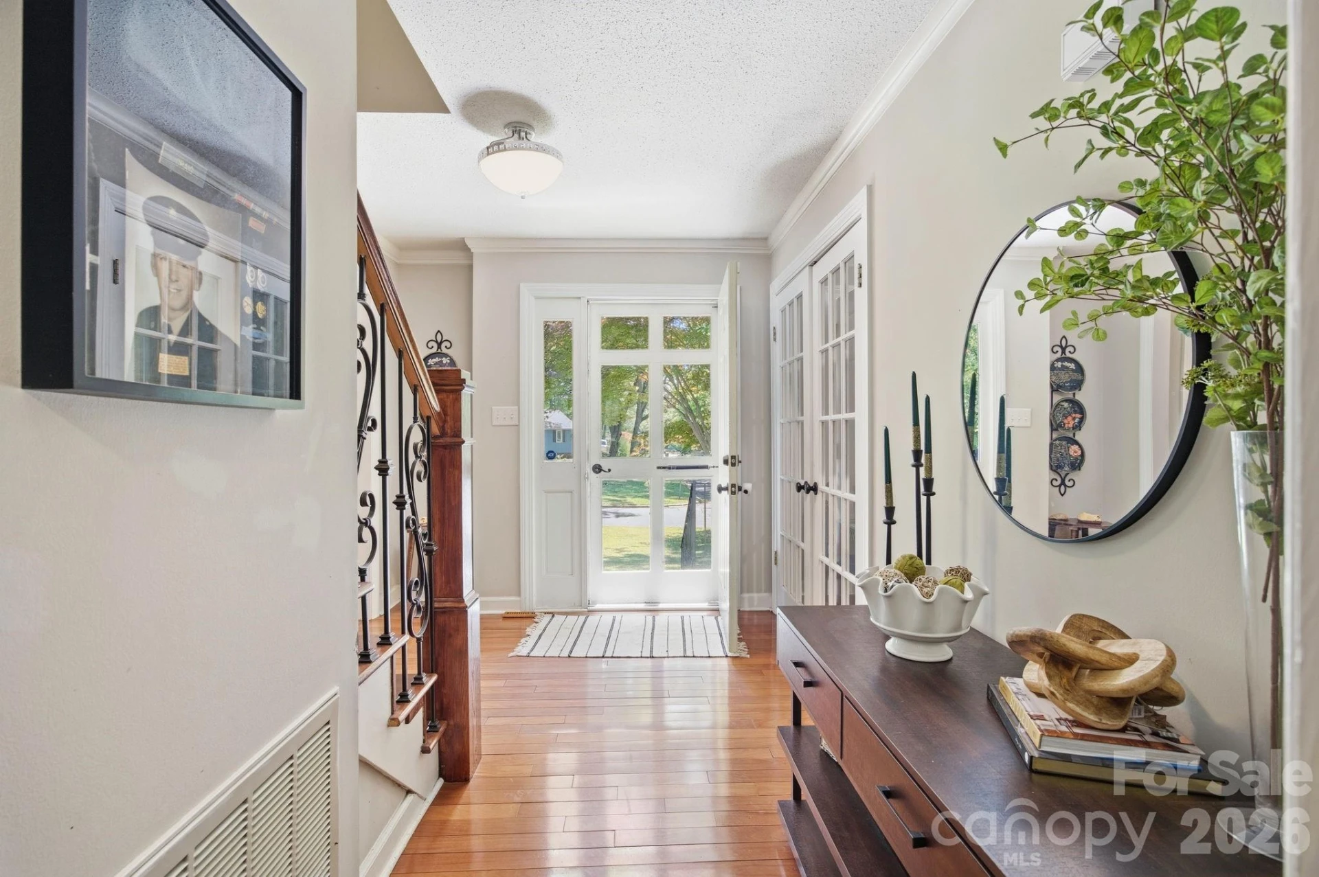 502 Camelot Drive - Photo 8