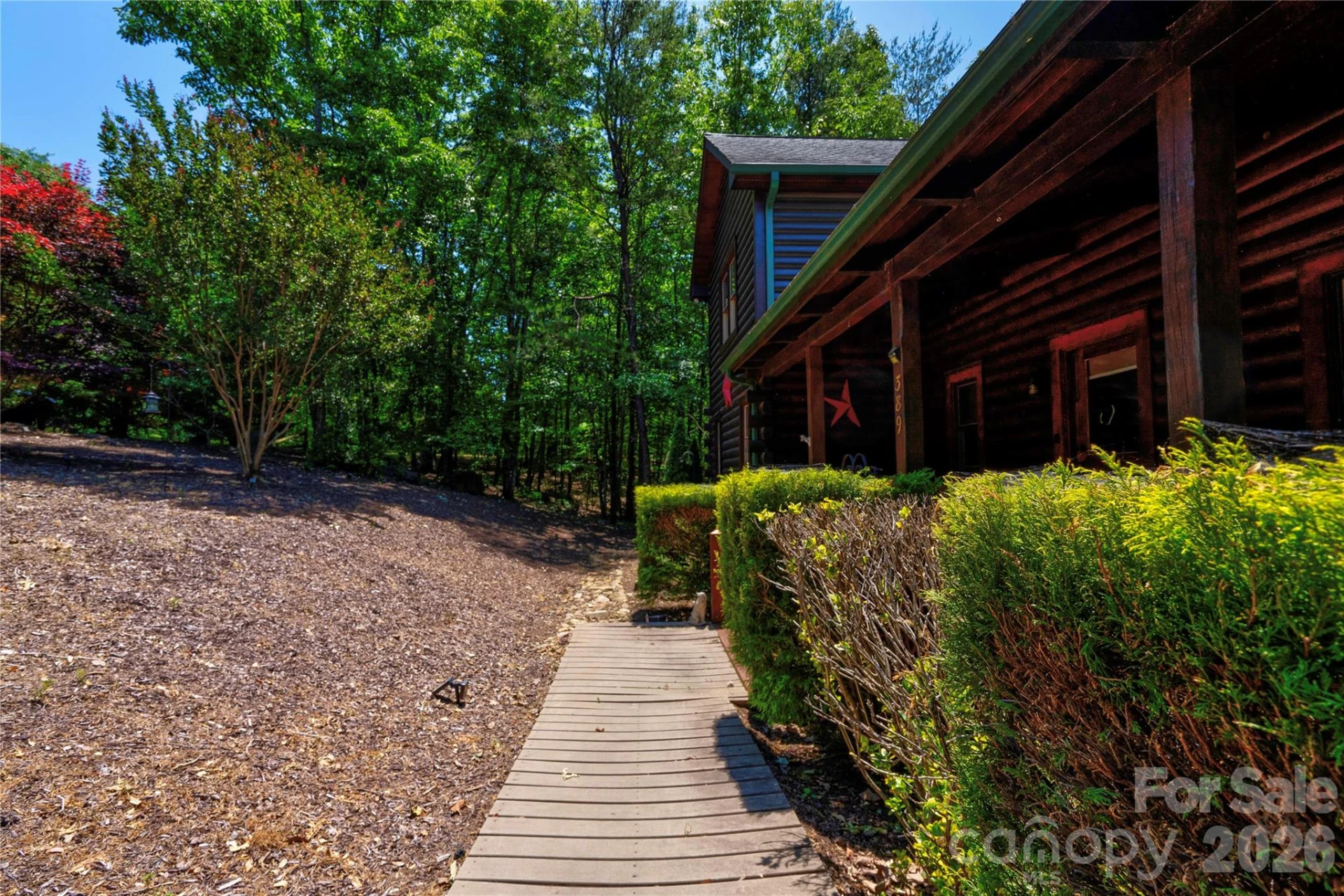 389 Woodgate Drive - Photo 12