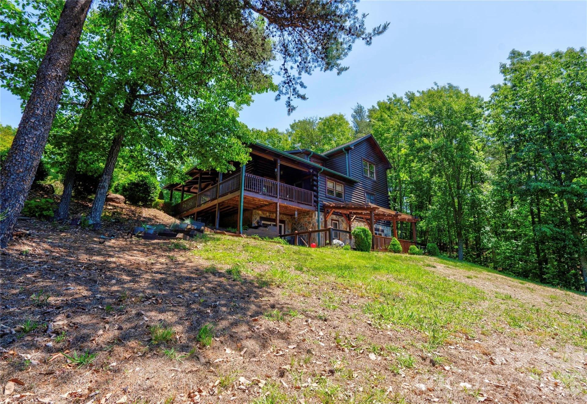 389 Woodgate Drive - Photo 18