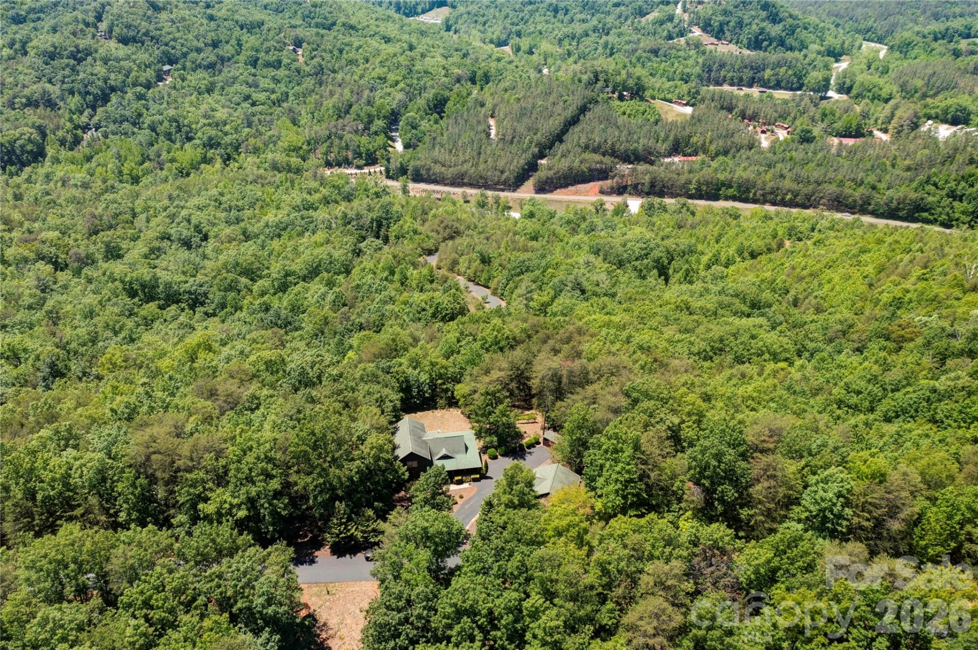 389 Woodgate Drive - Photo 3