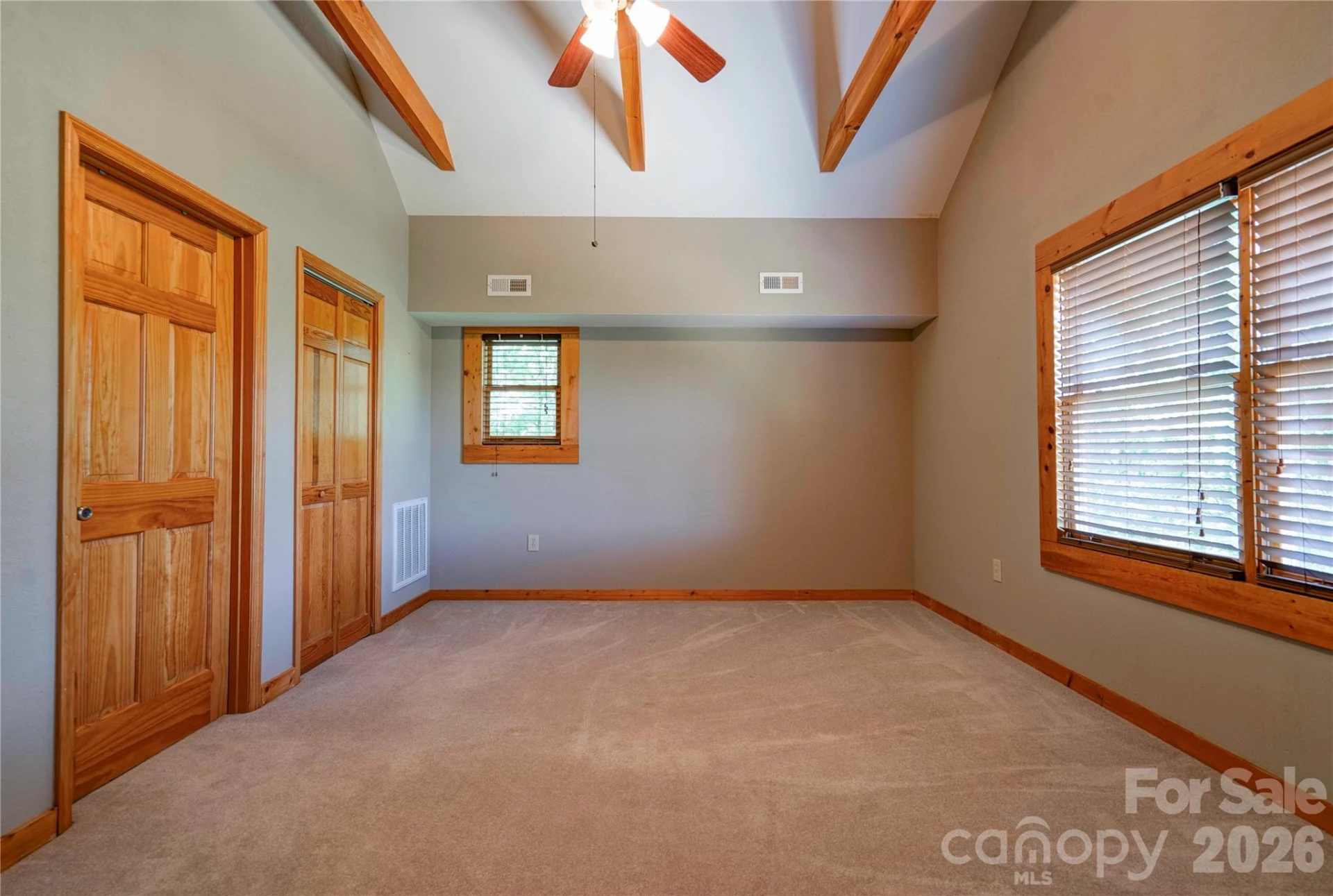 389 Woodgate Drive - Photo 30
