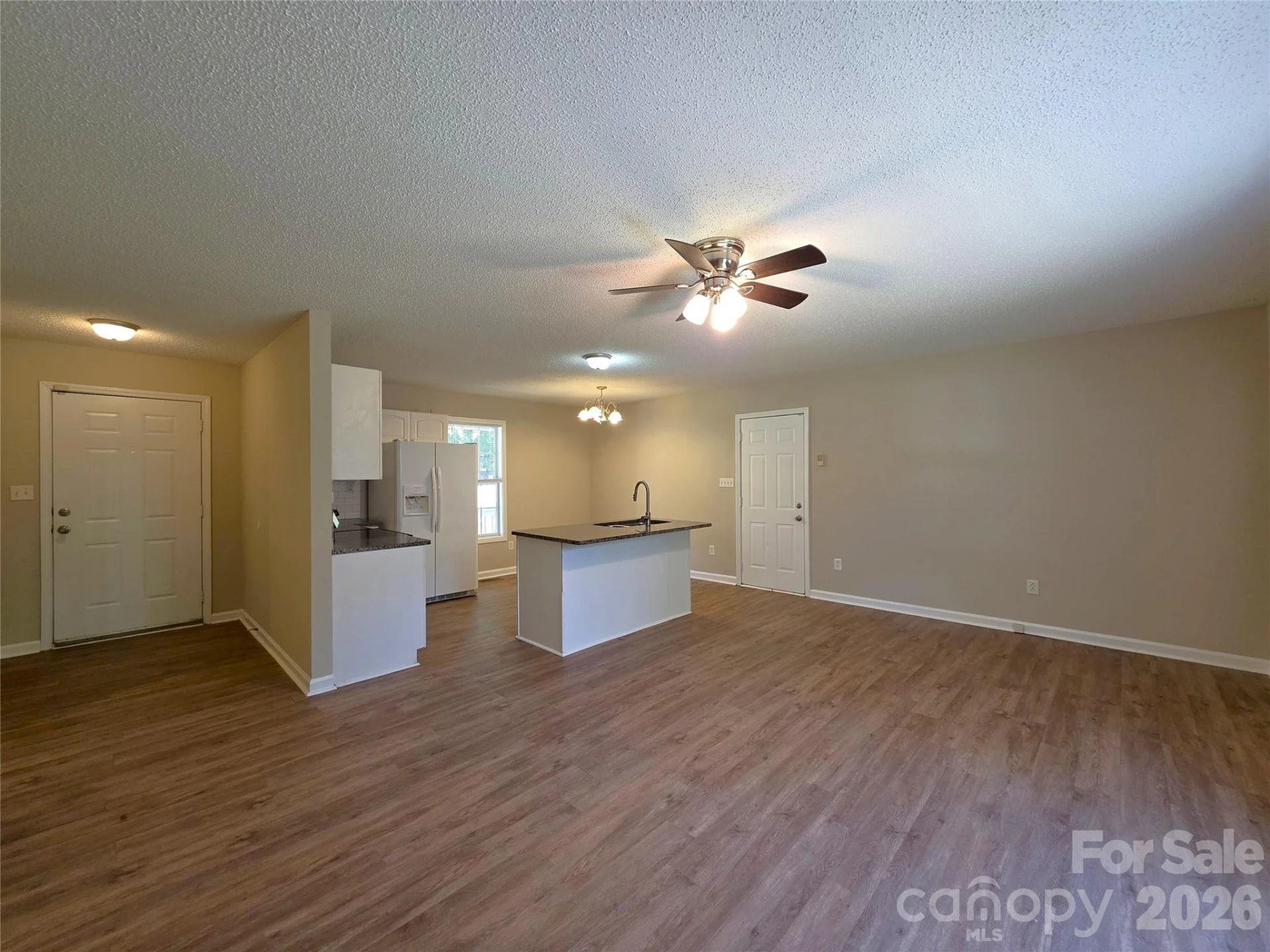 1225 Beard Street - Photo 2