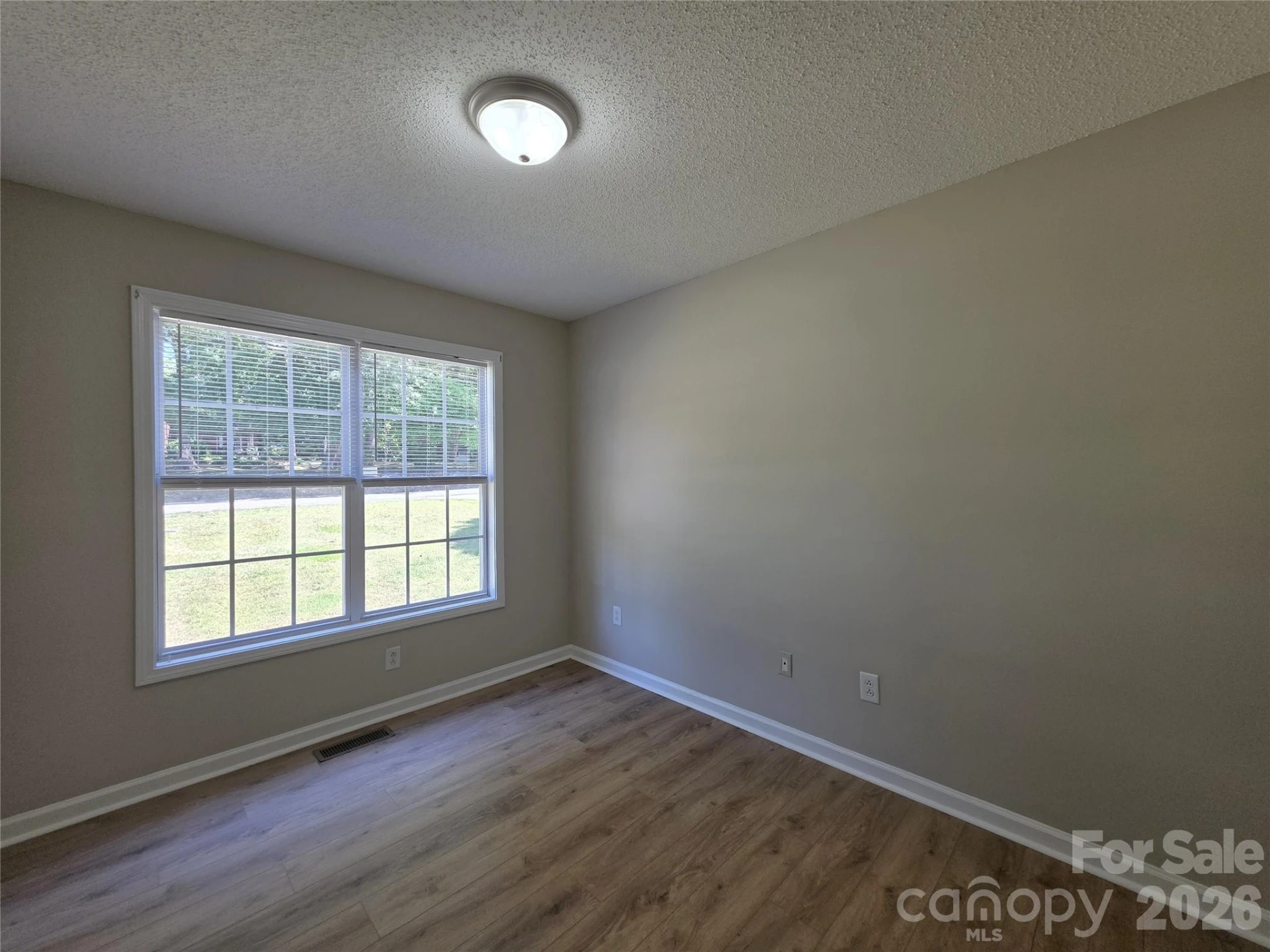 1225 Beard Street - Photo 6