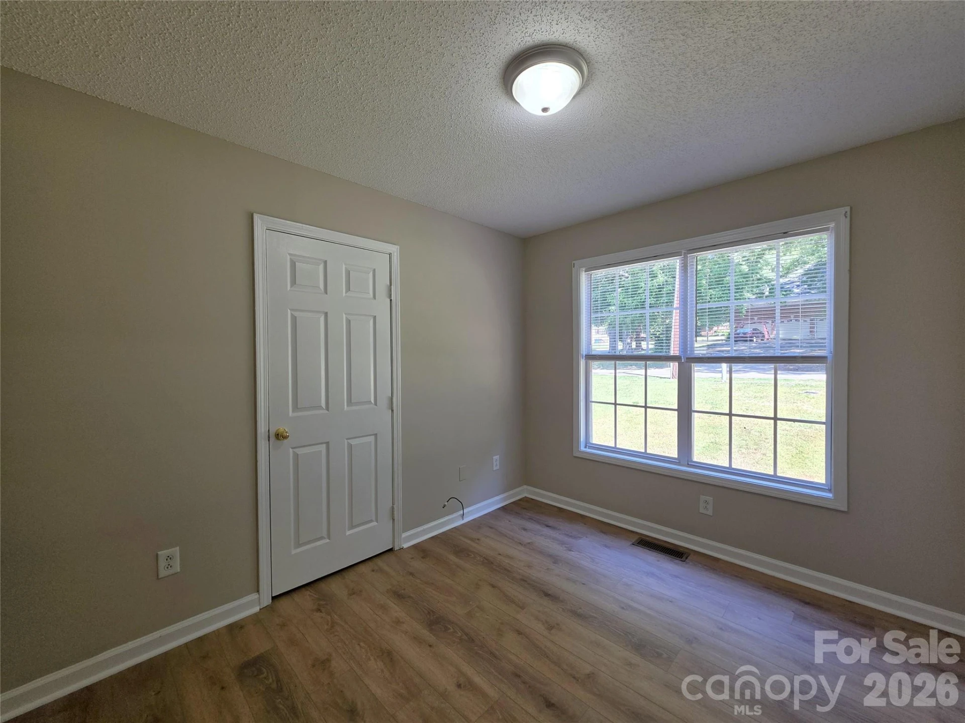 1225 Beard Street - Photo 7