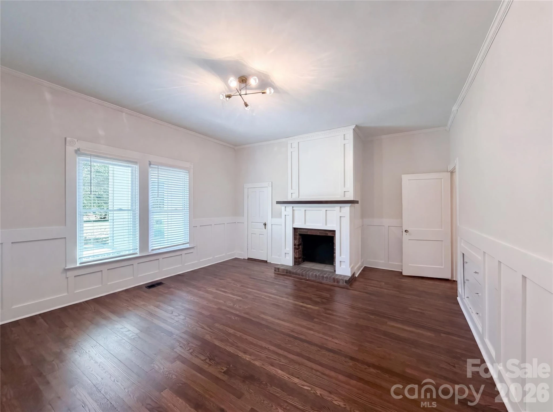 329 Mclelland Avenue - Photo 3