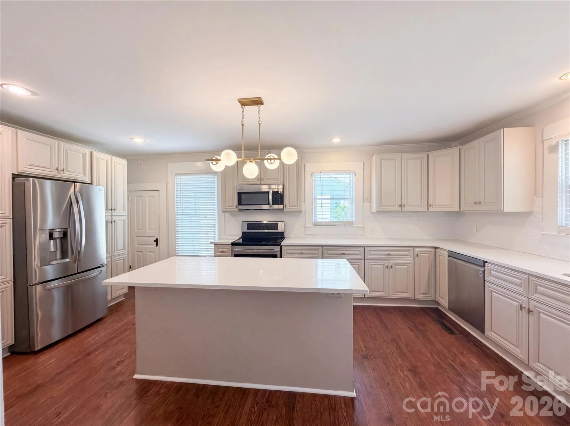 329 Mclelland Avenue - Photo 6