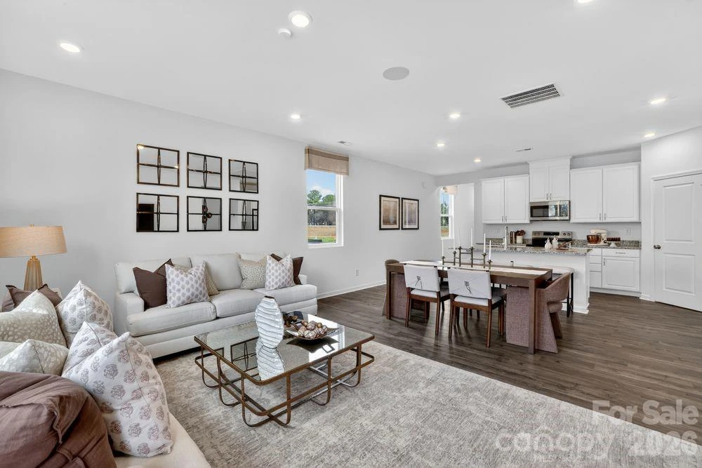 407 Silver Birch Court - Photo 9
