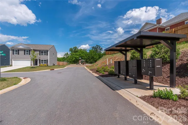 8 Madelyn Drive, Clyde, NC, 28721