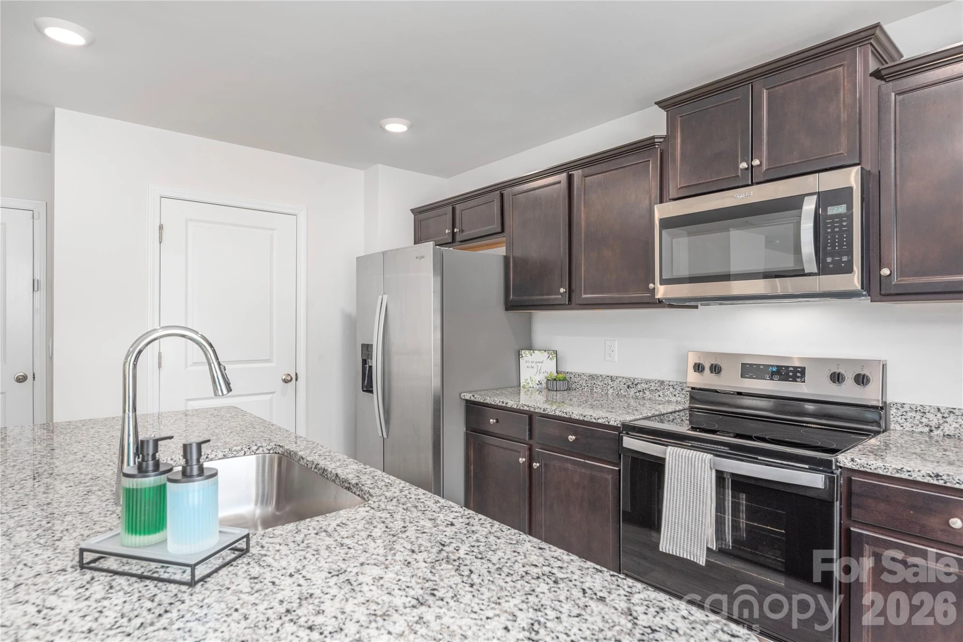 8 Madelyn Drive - Photo 16