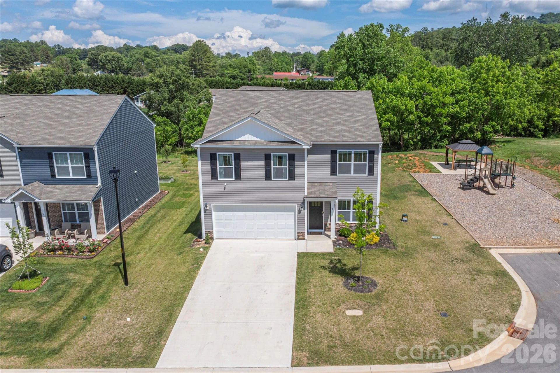 8 Madelyn Drive - Photo 3