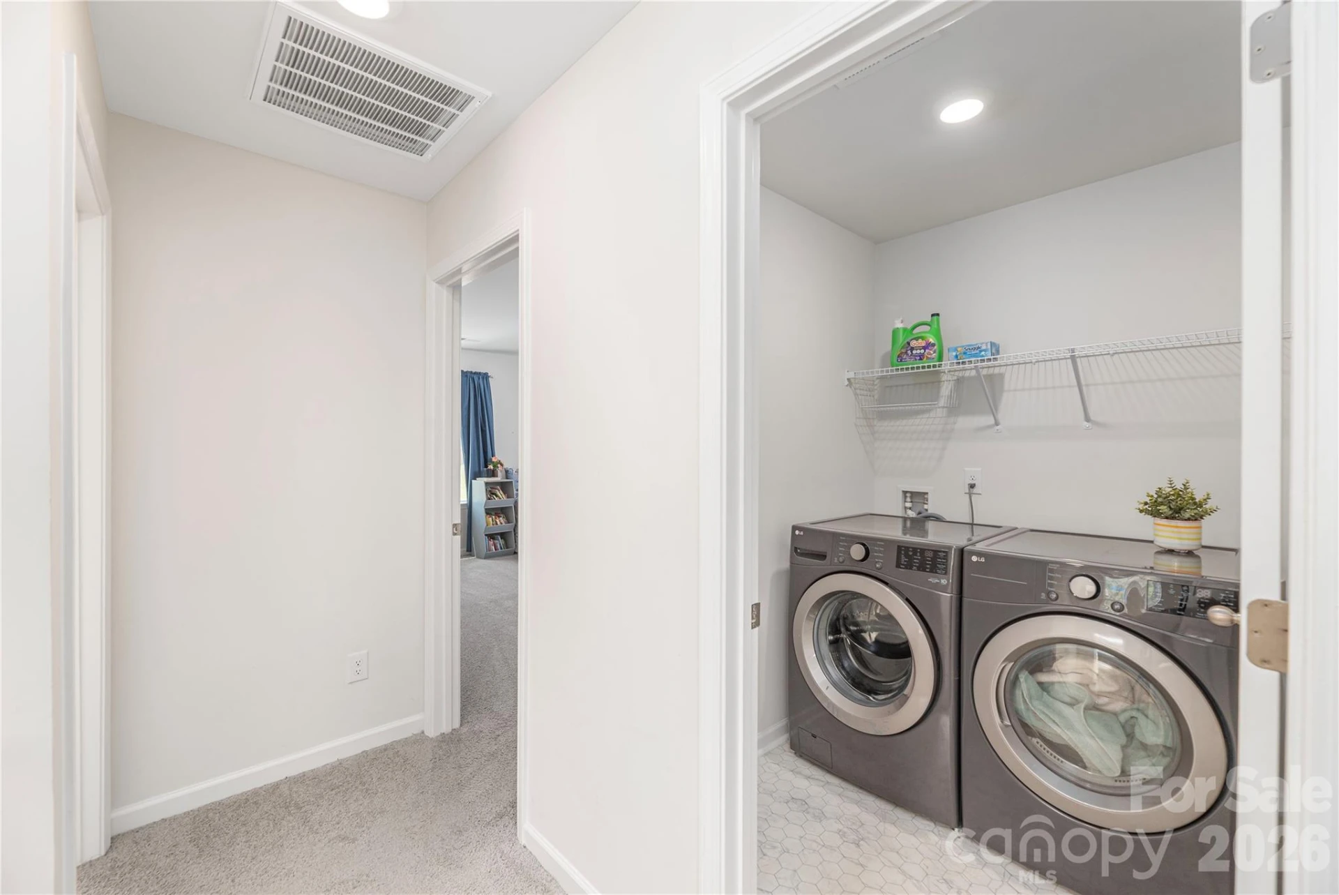 8 Madelyn Drive - Photo 23