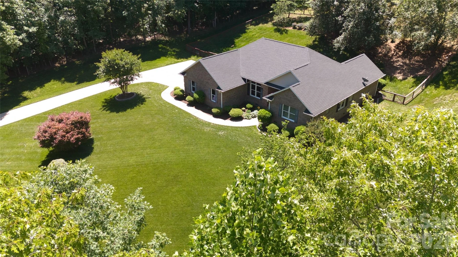 293 Bent Tree Drive - Photo 2