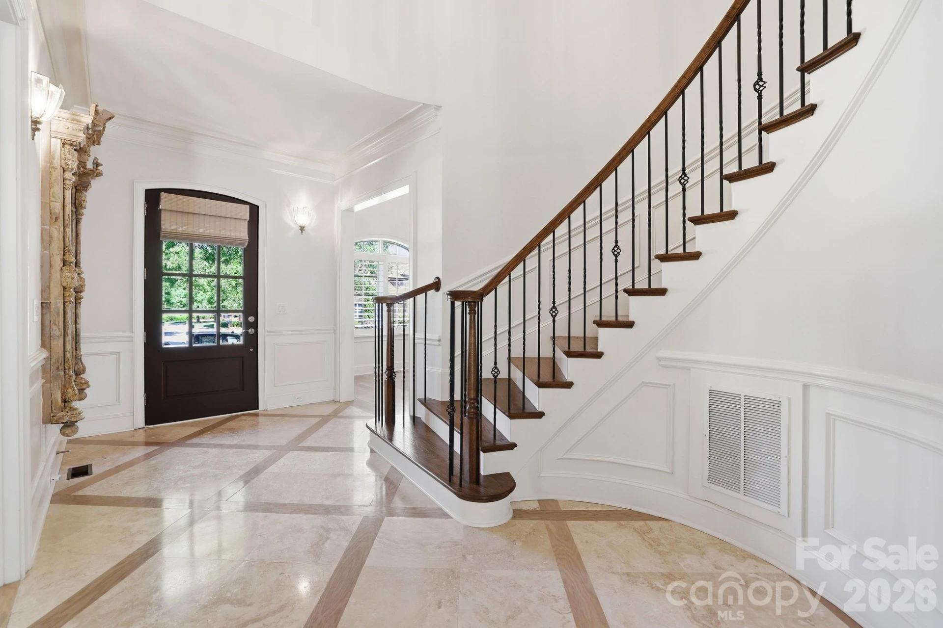 601 Belle Meade Court - Photo 4