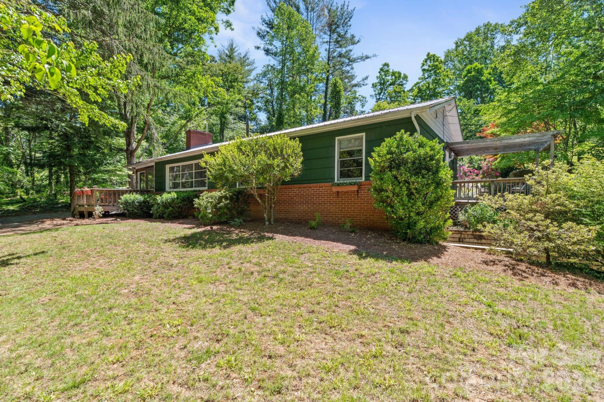 281 Rose Hill Road - Photo 2