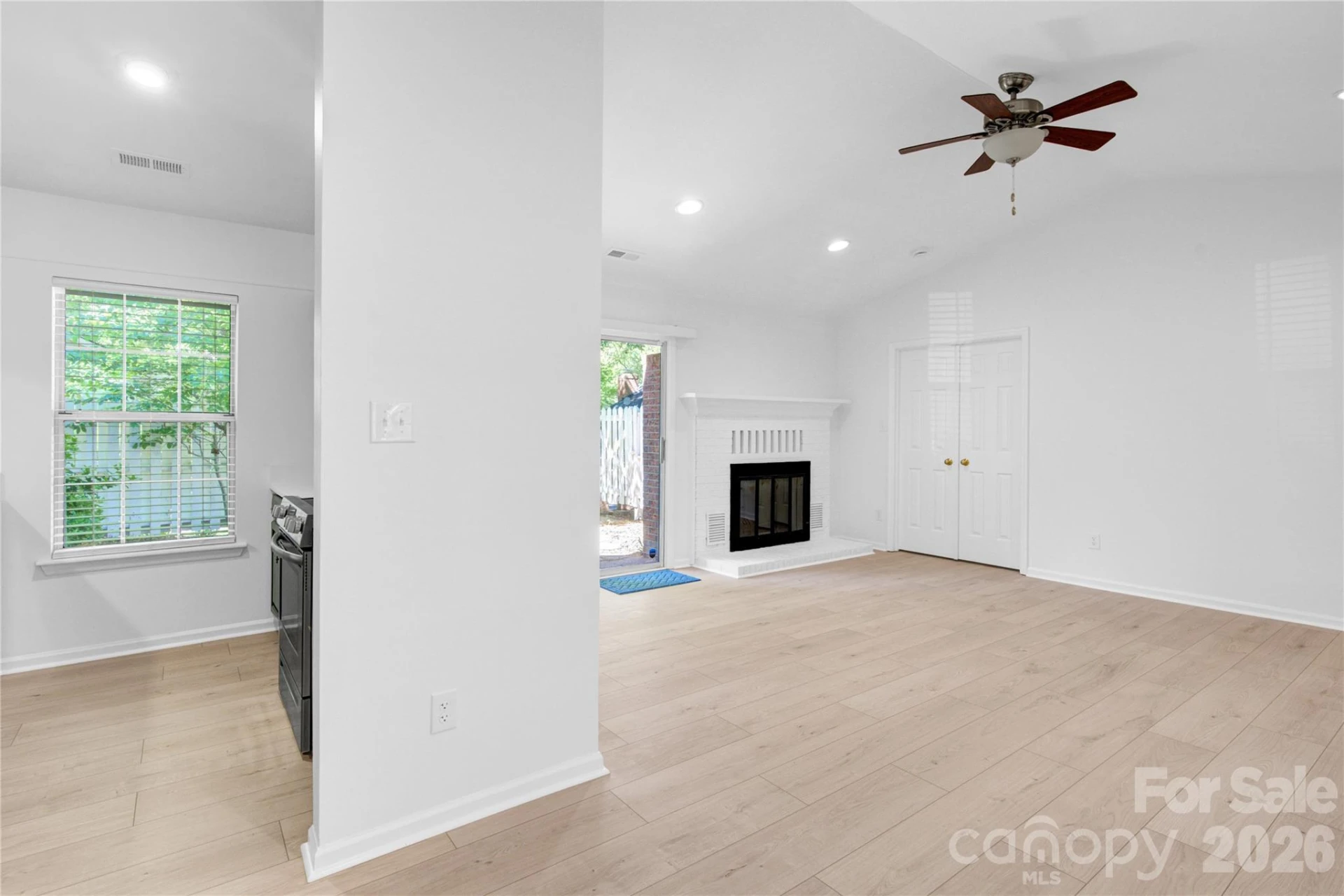 2734 Tiergarten Lane - Photo 7