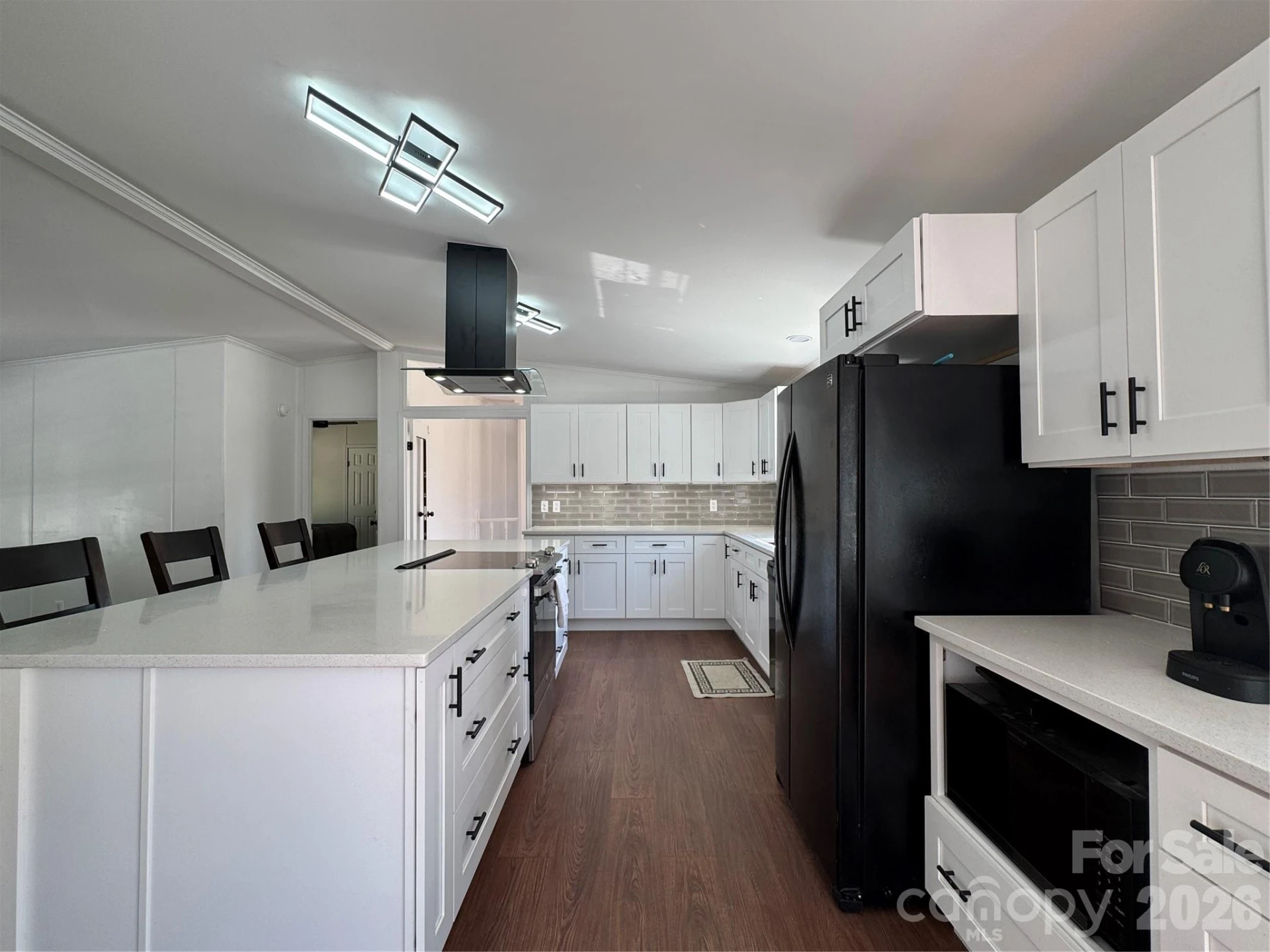 365 Deberry Road - Photo 3