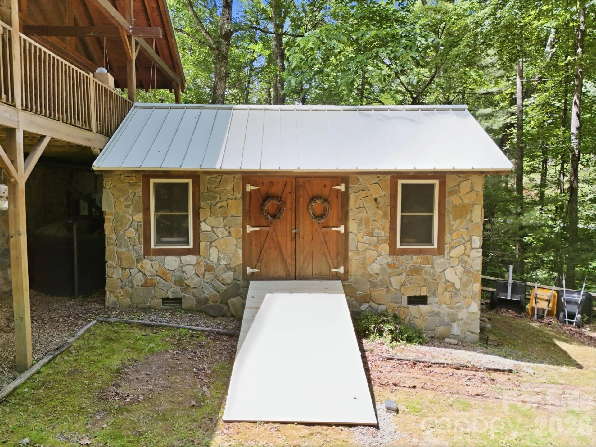 25 Theresa Terrace Road - Photo 8