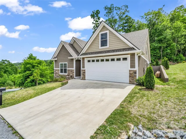 221 Millbrae Loop, Hendersonville, NC, 28791