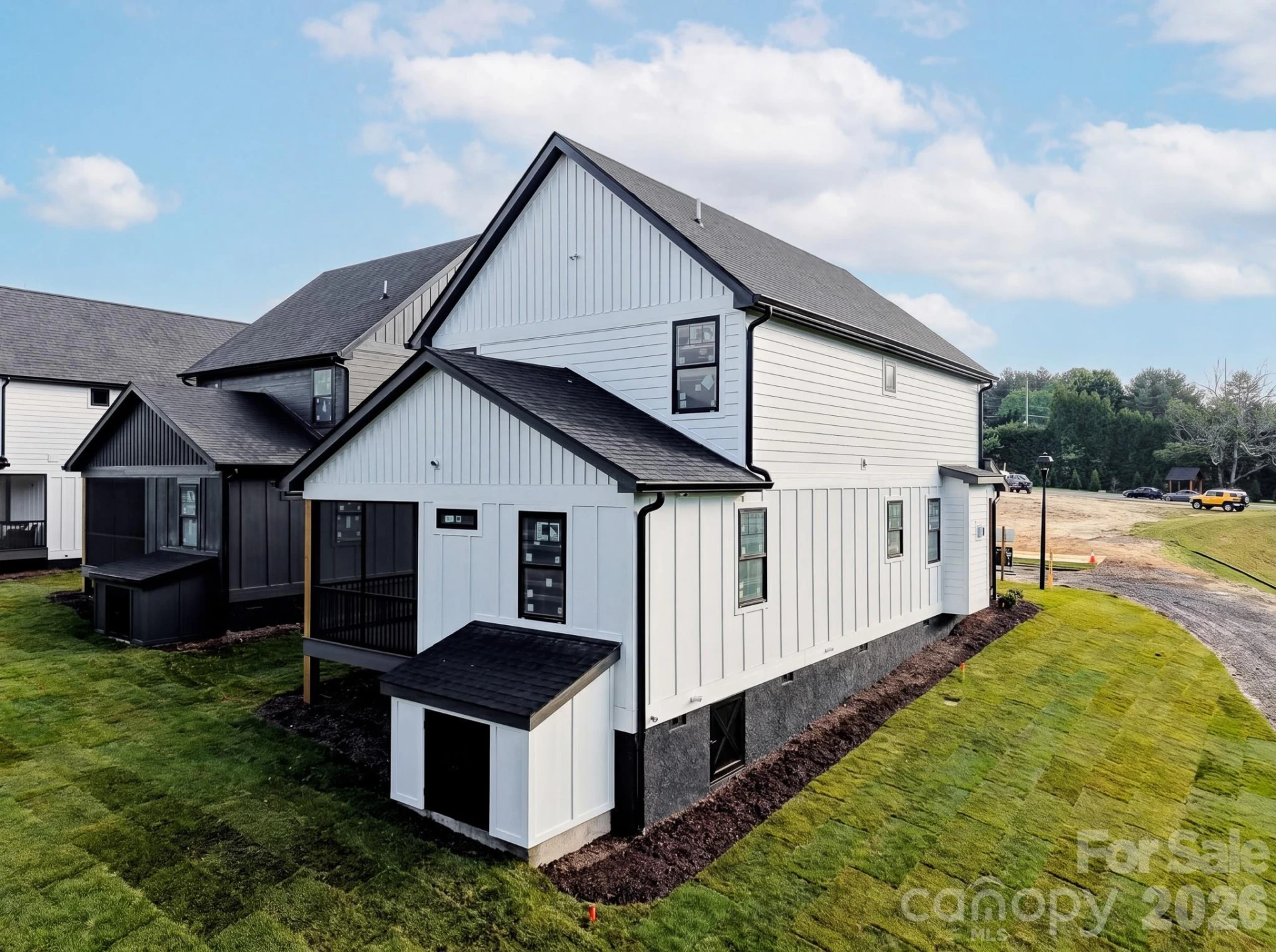 18 Martha Kate Drive - Photo 2