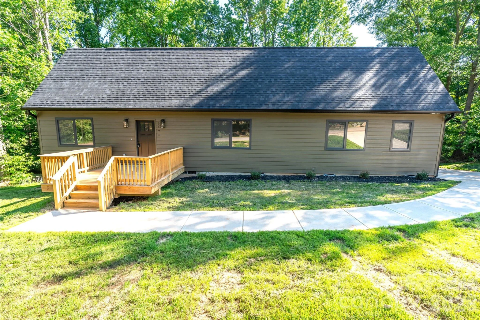 3425 Mission Trail - Photo 2