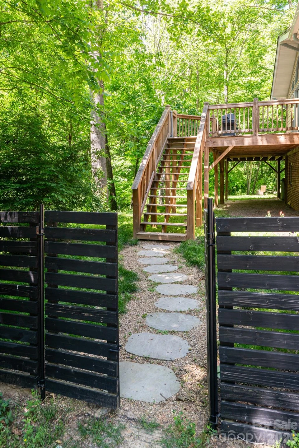 26 Utopia Road - Photo 4
