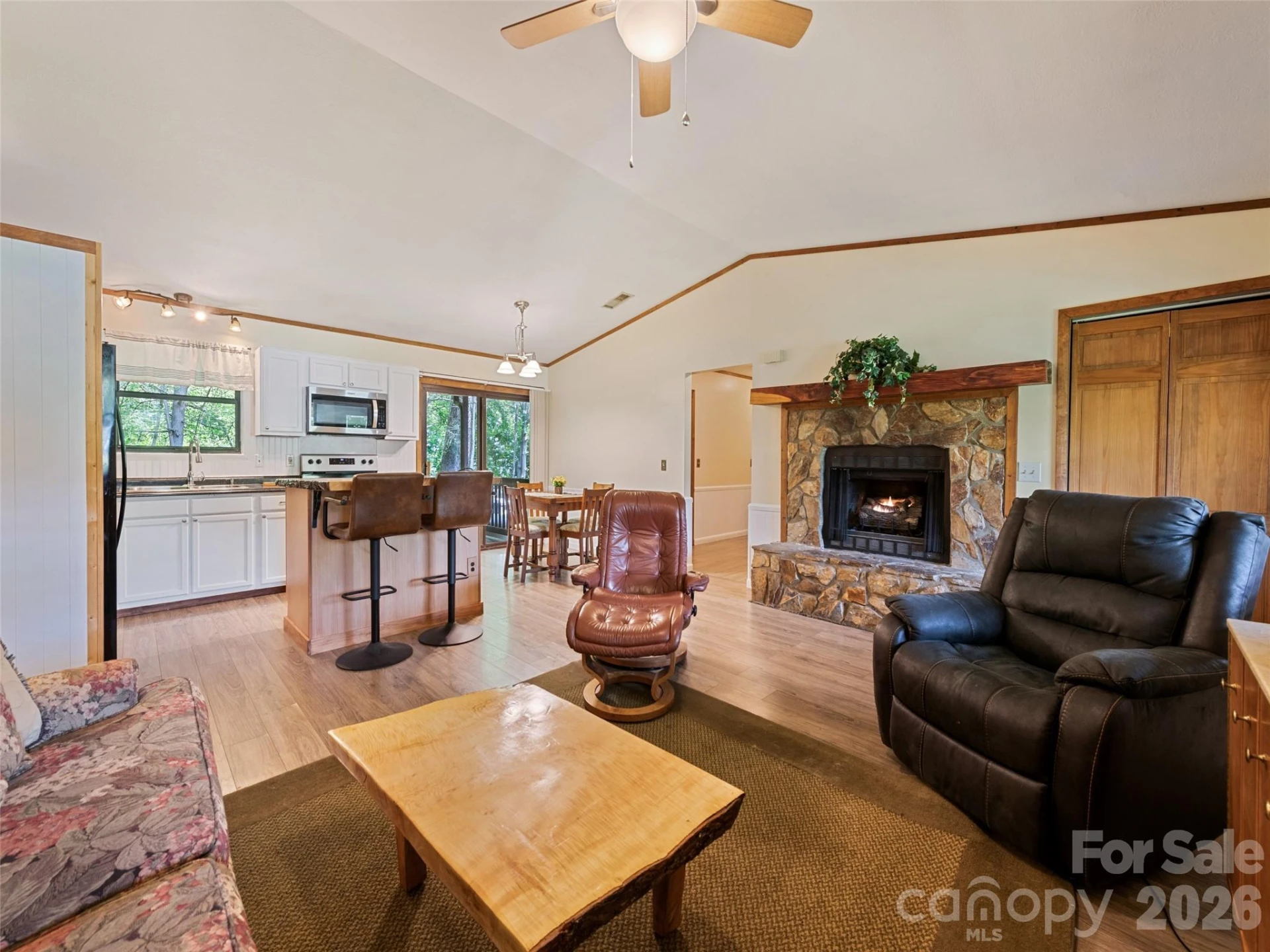 165 Clearwater Drive - Photo 14