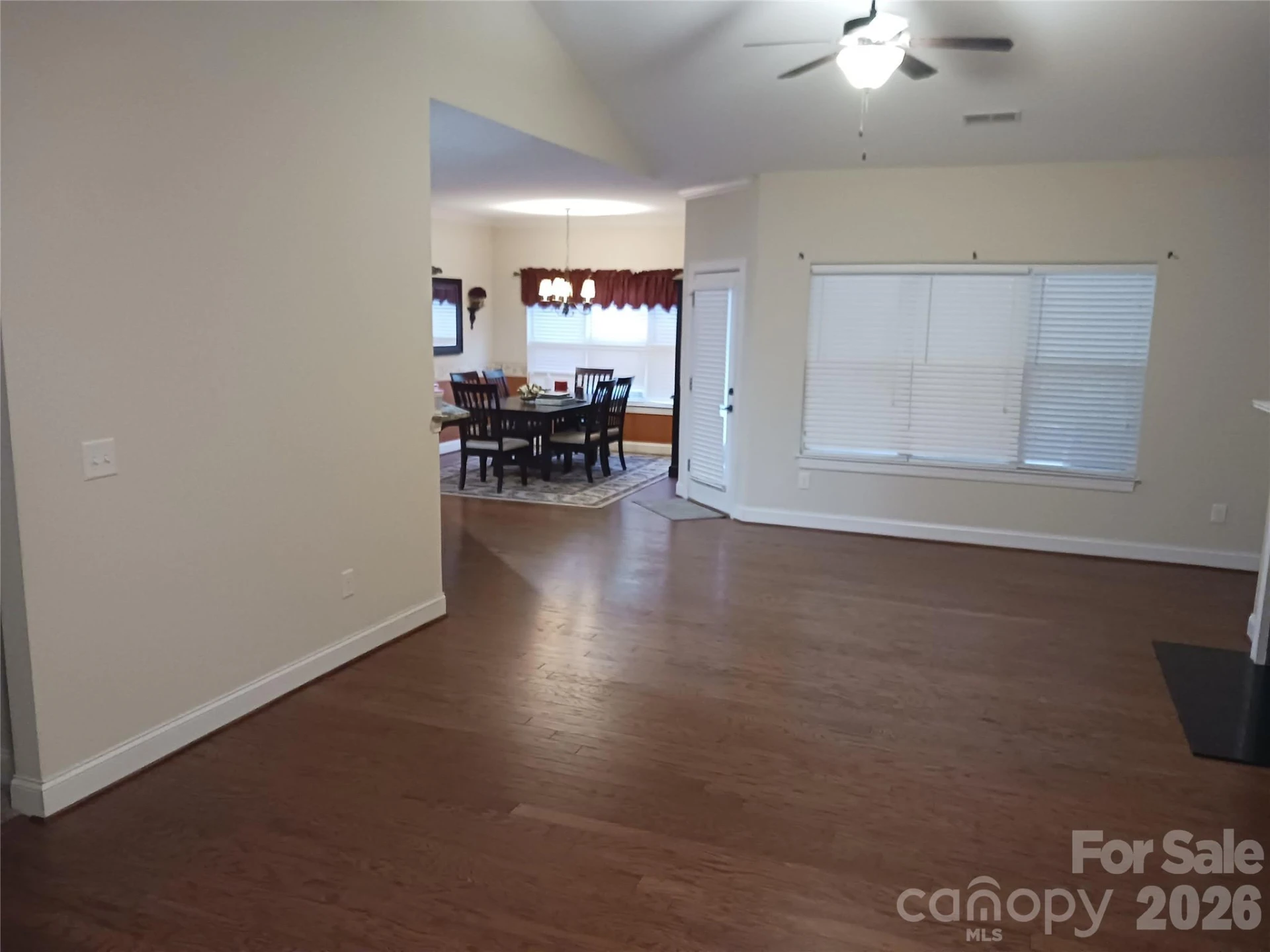 5039 Abbington Way - Photo 4