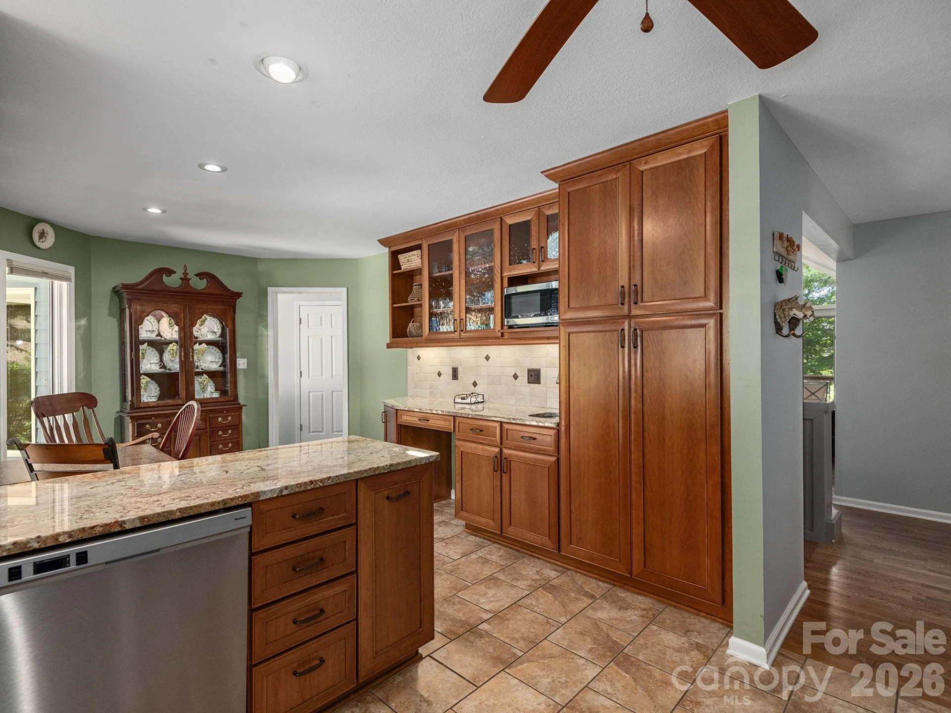 3942 Laurel Park Highway - Photo 11