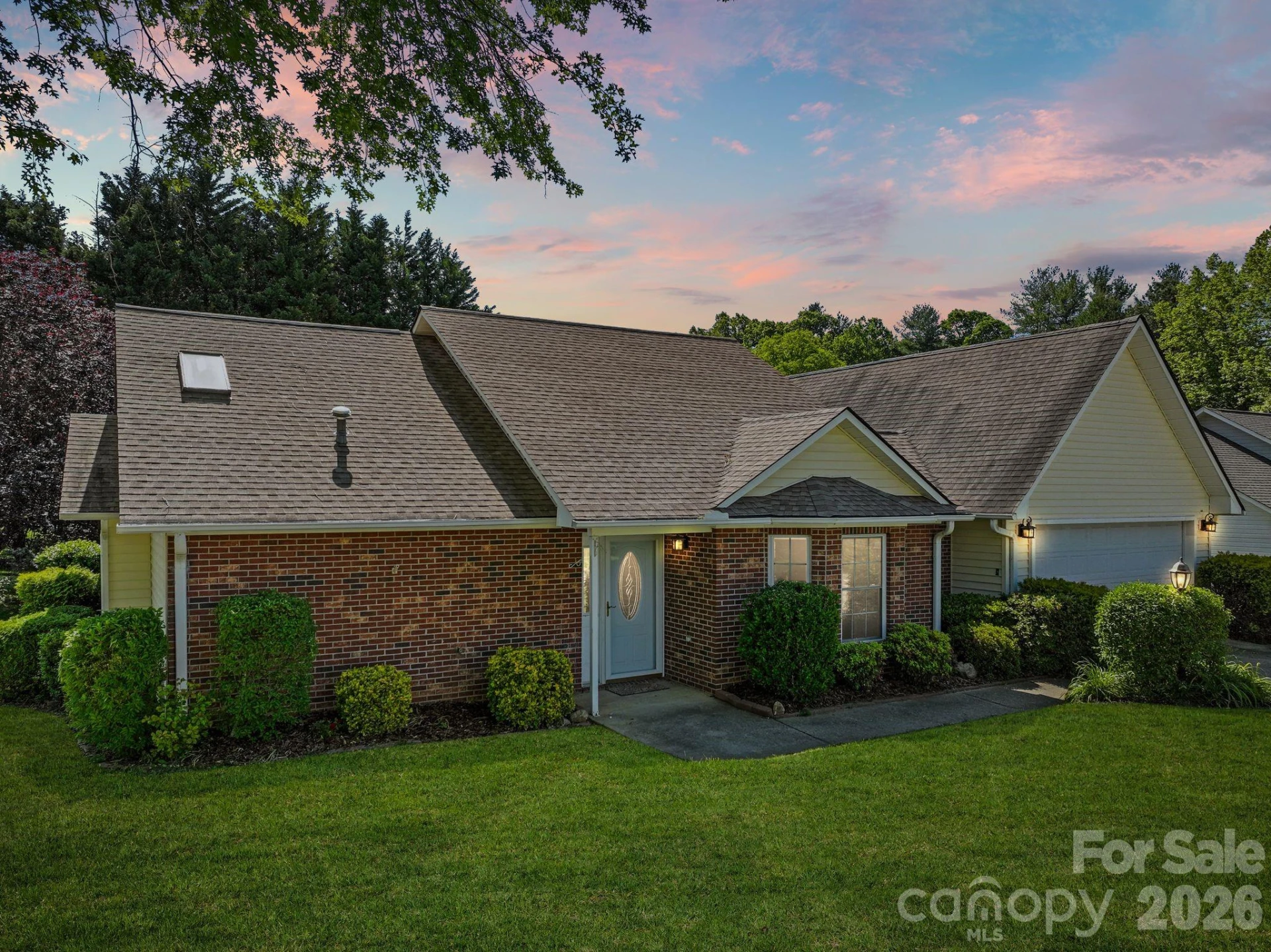 2 Gatehouse Court