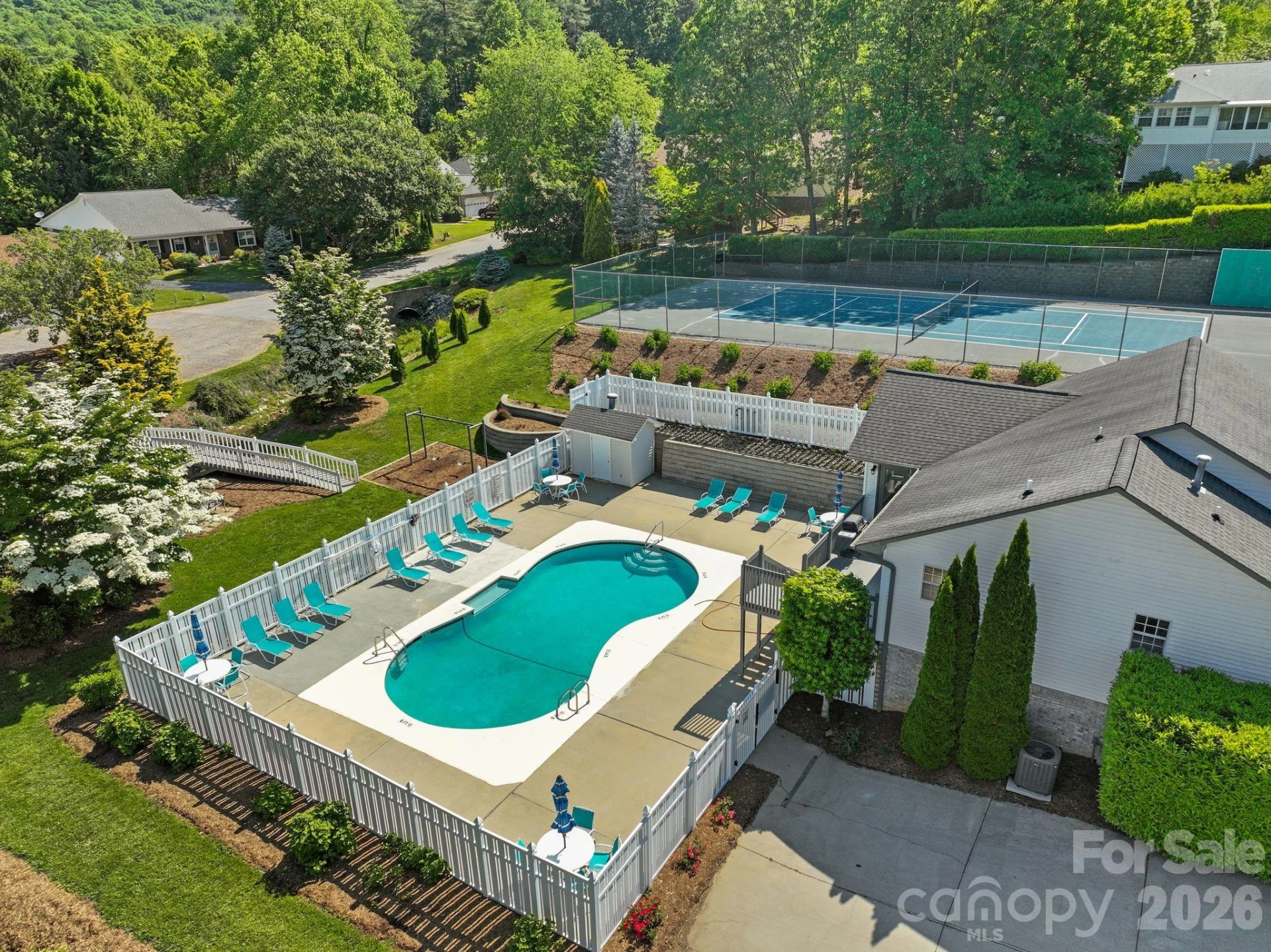 2 Gatehouse Court - Photo 30