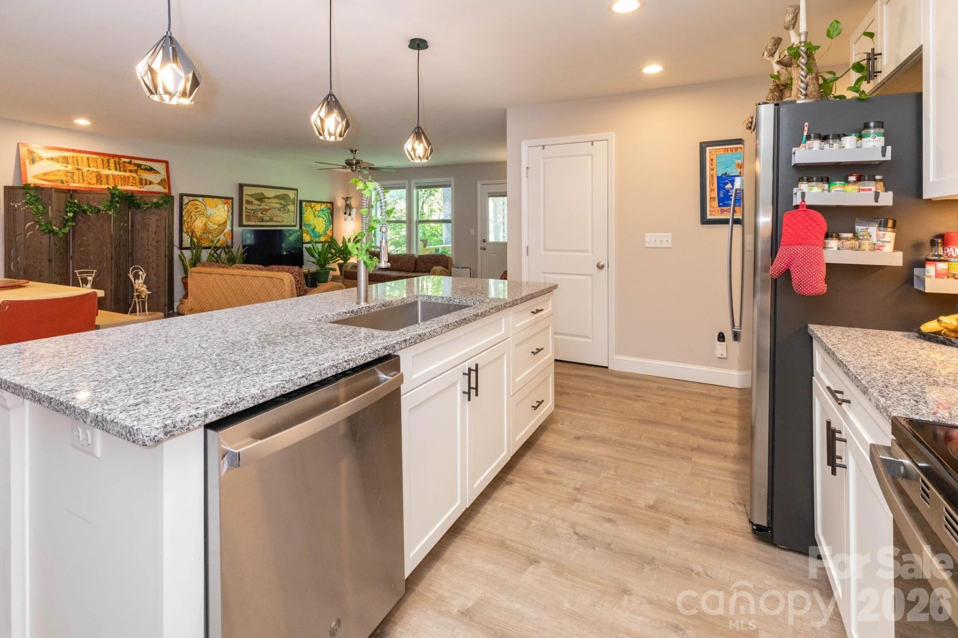 30 Edmond Woods Place - Photo 14